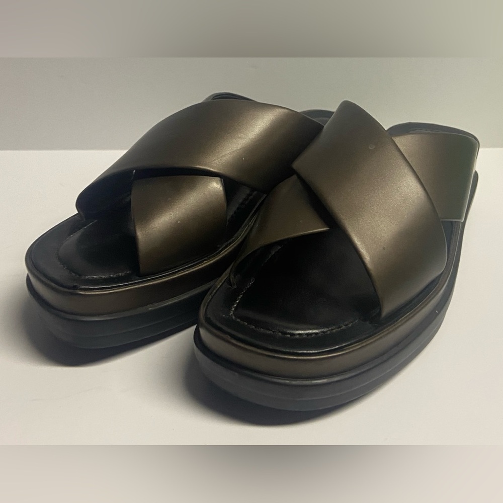 Tod’s Pallame Slip-On’s size 6.5